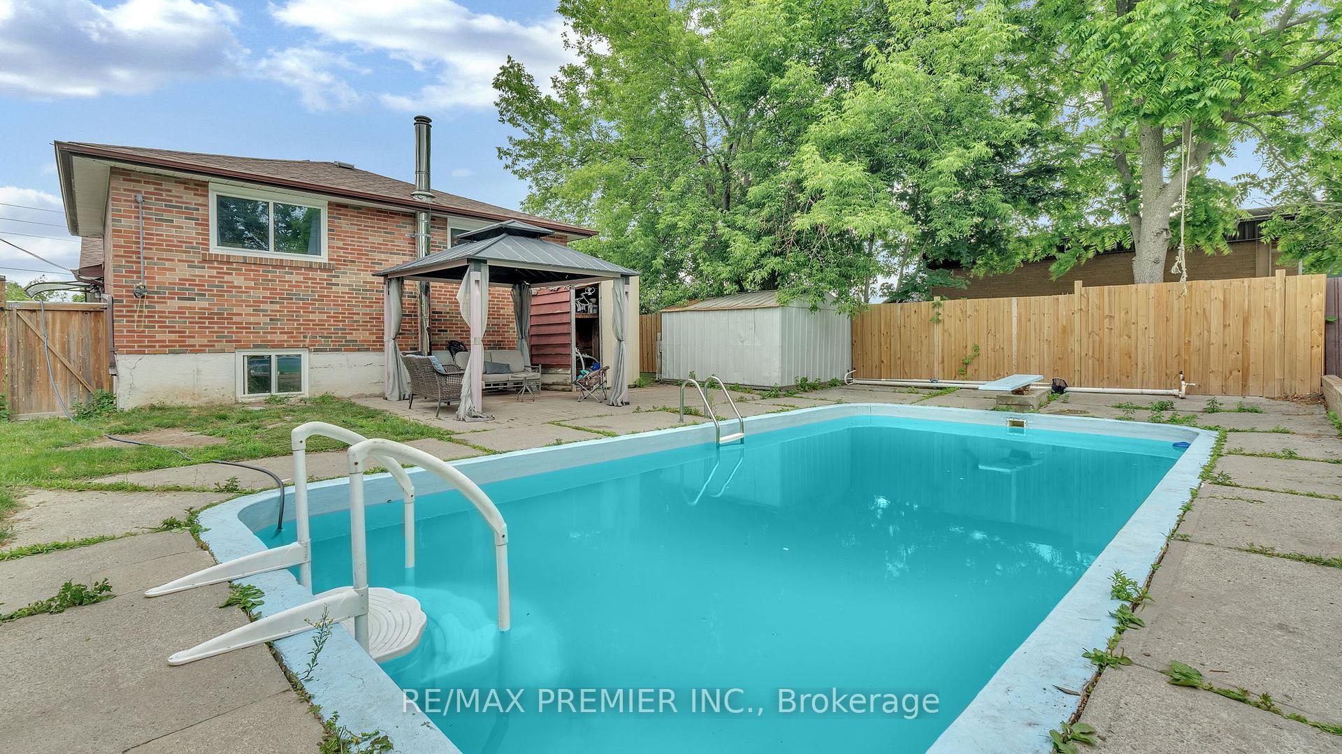 Photo 14 of 437 Adelaide Avenue E, Oshawa, O'Neill — HOMEH