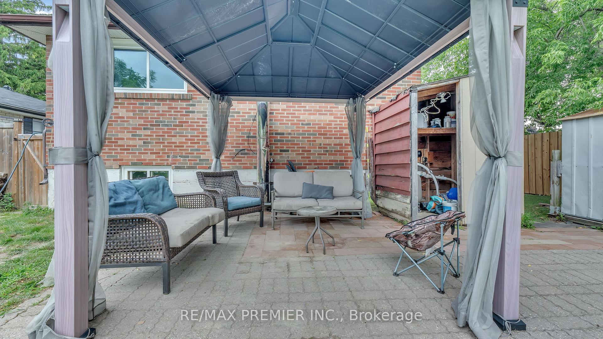 Photo 16 of 437 Adelaide Avenue E, Oshawa, O'Neill — HOMEH