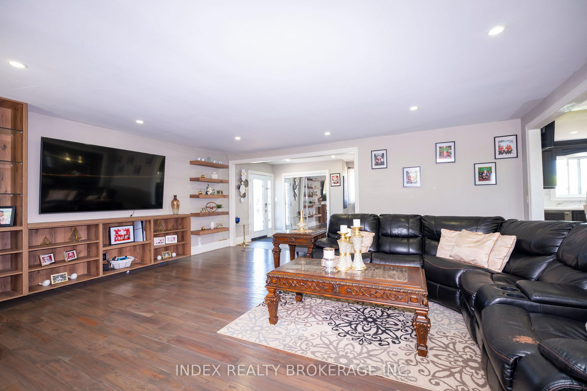 Photo 8 of 9799 Heritage Road, Brampton, Northwest Brampton — HOMEH