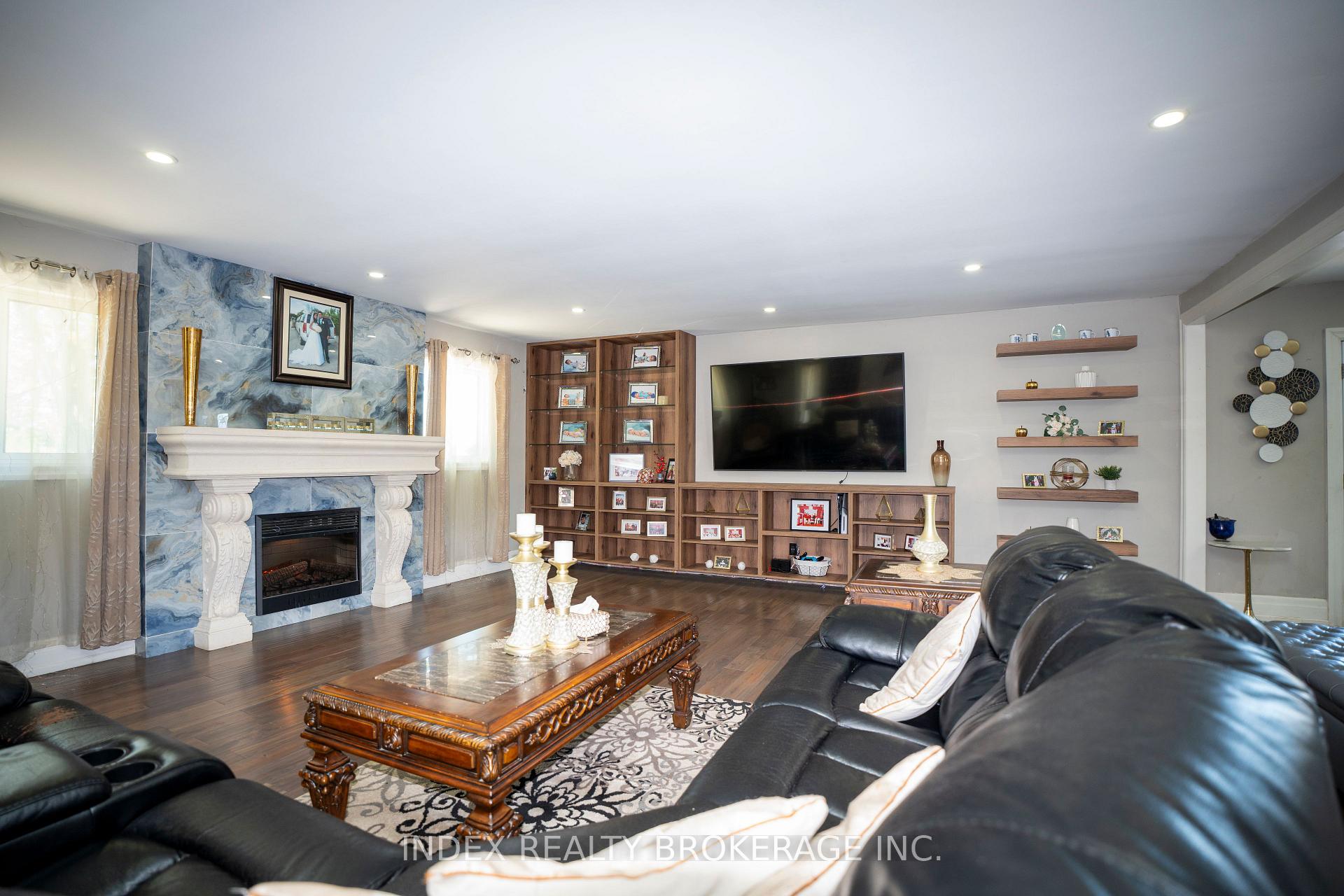 Photo 2 of 9799 Heritage Road, Brampton, Northwest Brampton — HOMEH
