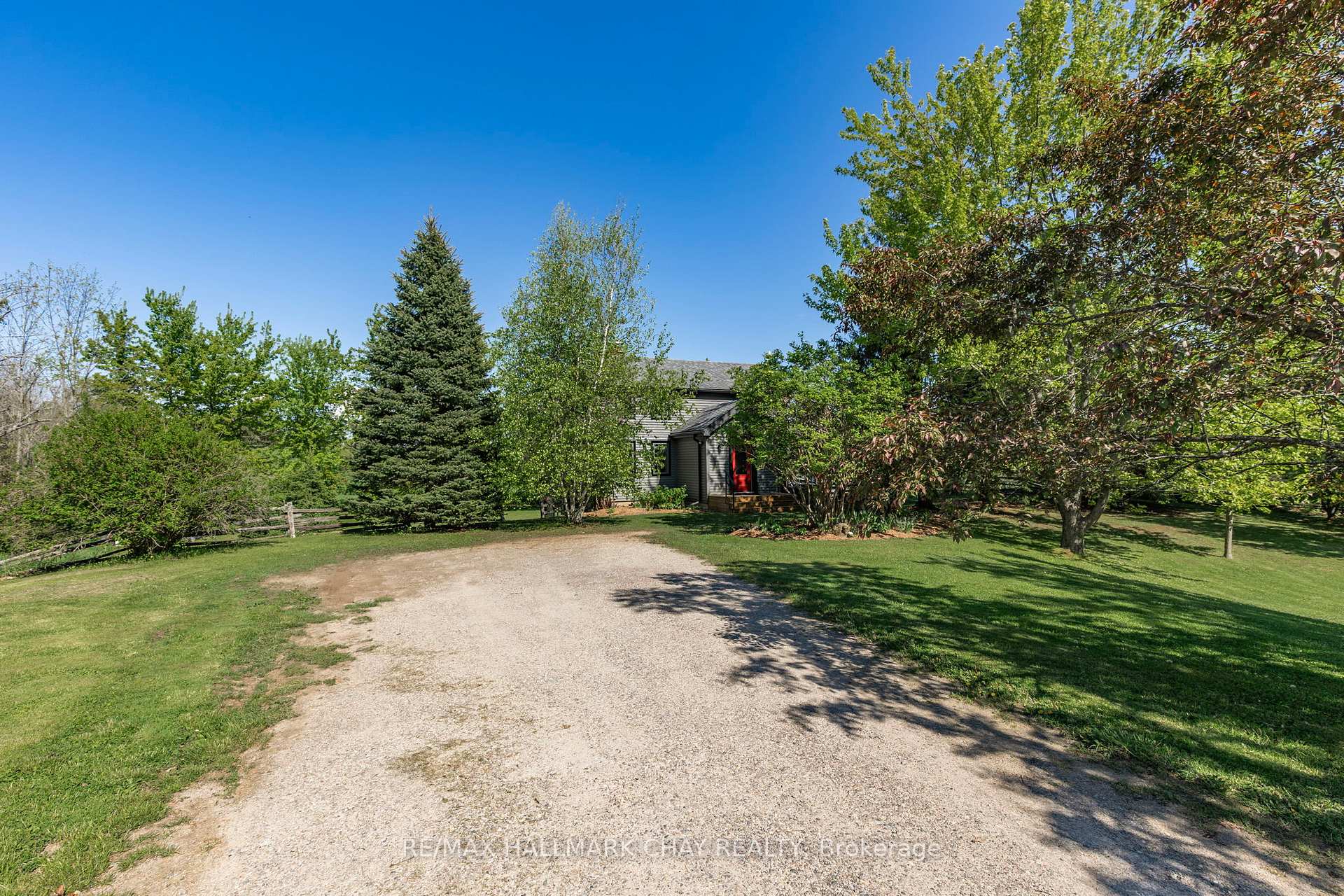 Photo 2 of 795167 Third Line EHS, Mono, Rural Mono — HOMEH