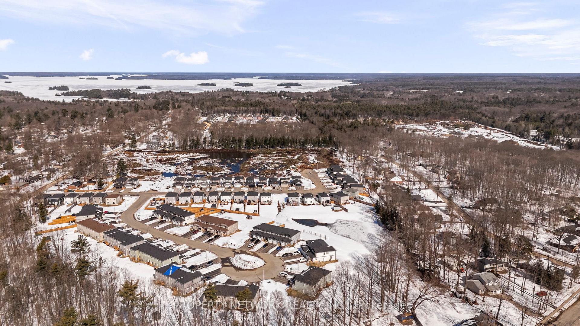Photo 2 of 330 Daffodil Court, Gravenhurst, Muskoka (S) — HOMEH
