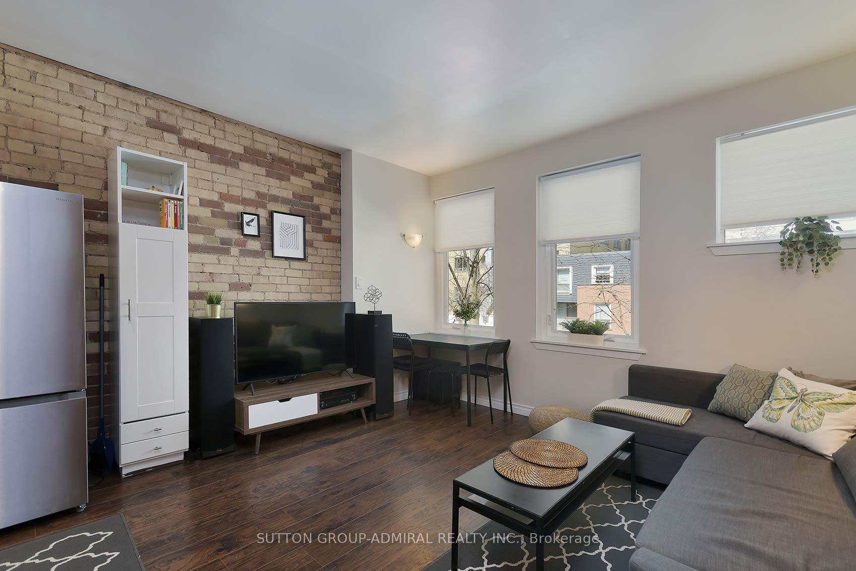 Photo 16 of 45 Granby Street, Toronto, Waterfront Communities — HOMEH