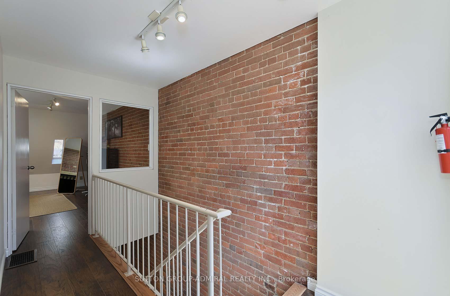 Photo 18 of 45 Granby Street, Toronto, Waterfront Communities — HOMEH