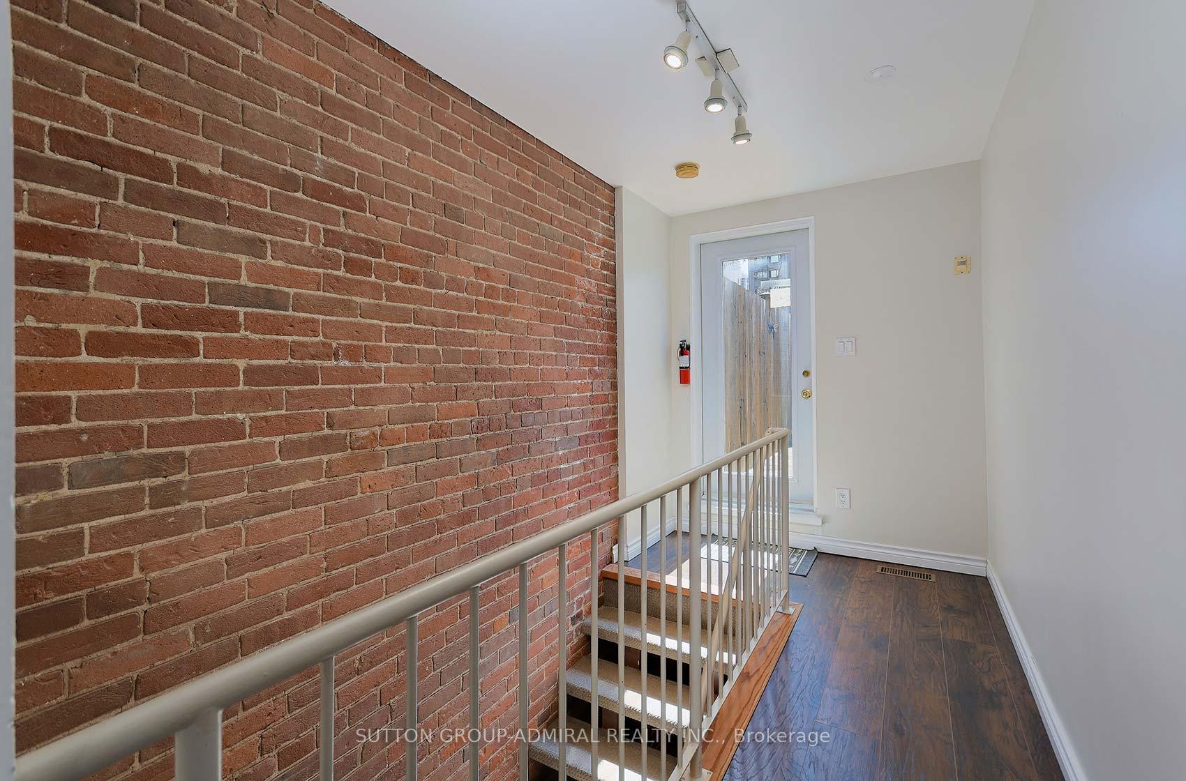 Photo 29 of 45 Granby Street, Toronto, Waterfront Communities — HOMEH