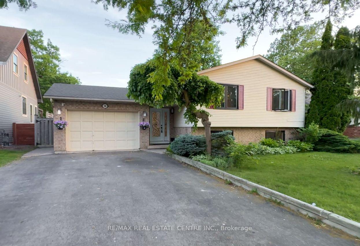 Photo 2 of 208 Central Avenue, Grimsby, Grimsby East — HOMEH