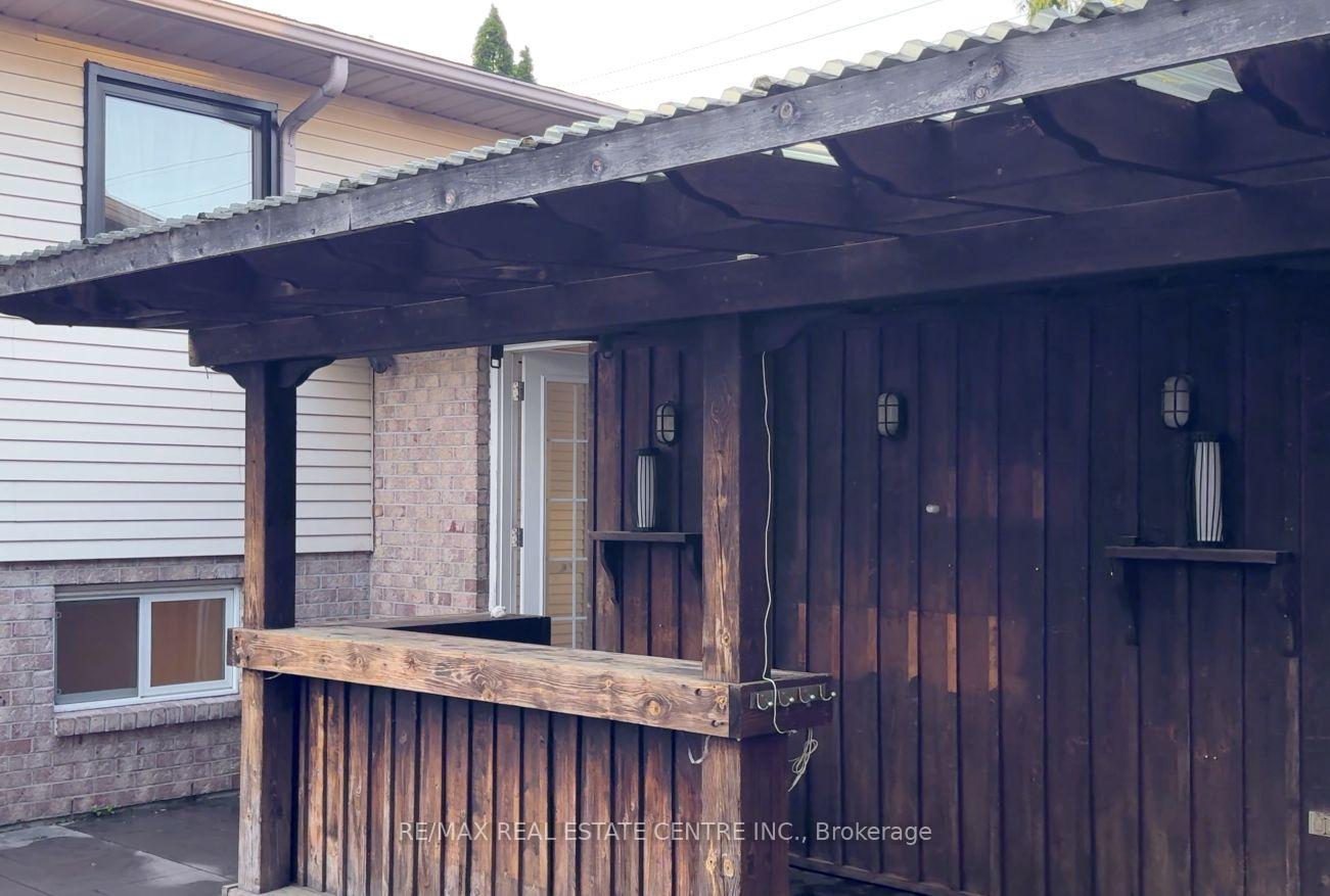 Photo 14 of 208 Central Avenue, Grimsby, Grimsby East — HOMEH