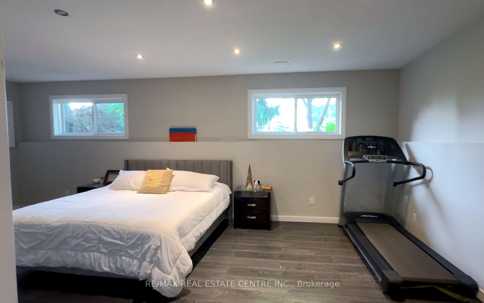 Photo 19 of 208 Central Avenue, Grimsby, Grimsby East — HOMEH