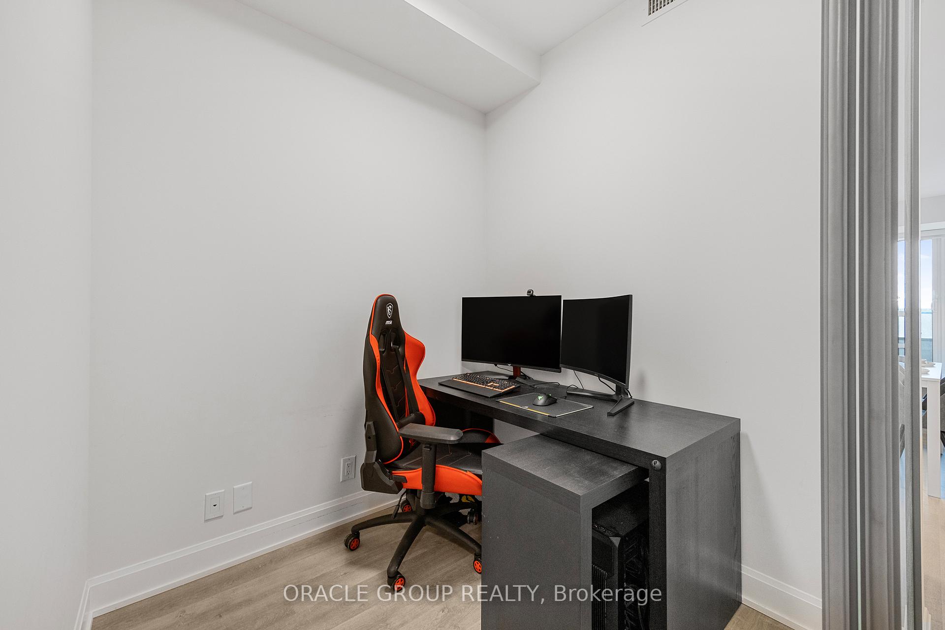 Photo 10 of Unit 306, 12 Gandhi Lane, Markham, Commerce Valley — HOMEH
