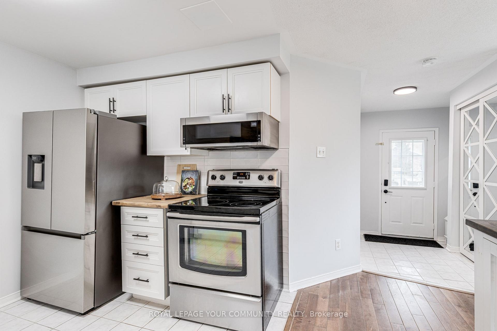 Photo 6 of 101 Black Cherry Crescent, Barrie, Holly — HOMEH