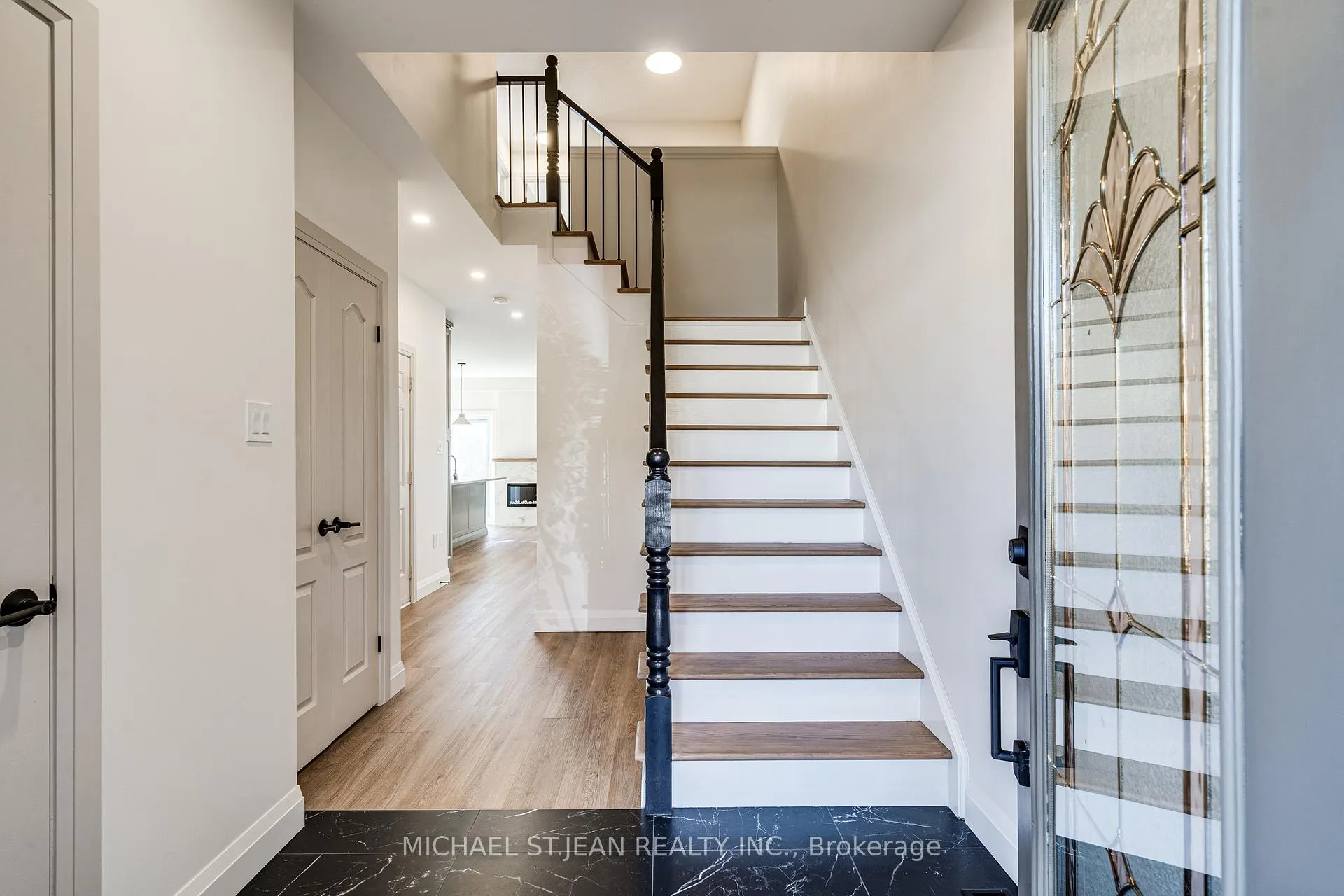 Photo 7 of 14 Olivia Place, Hamilton, Meadowlands — HOMEH