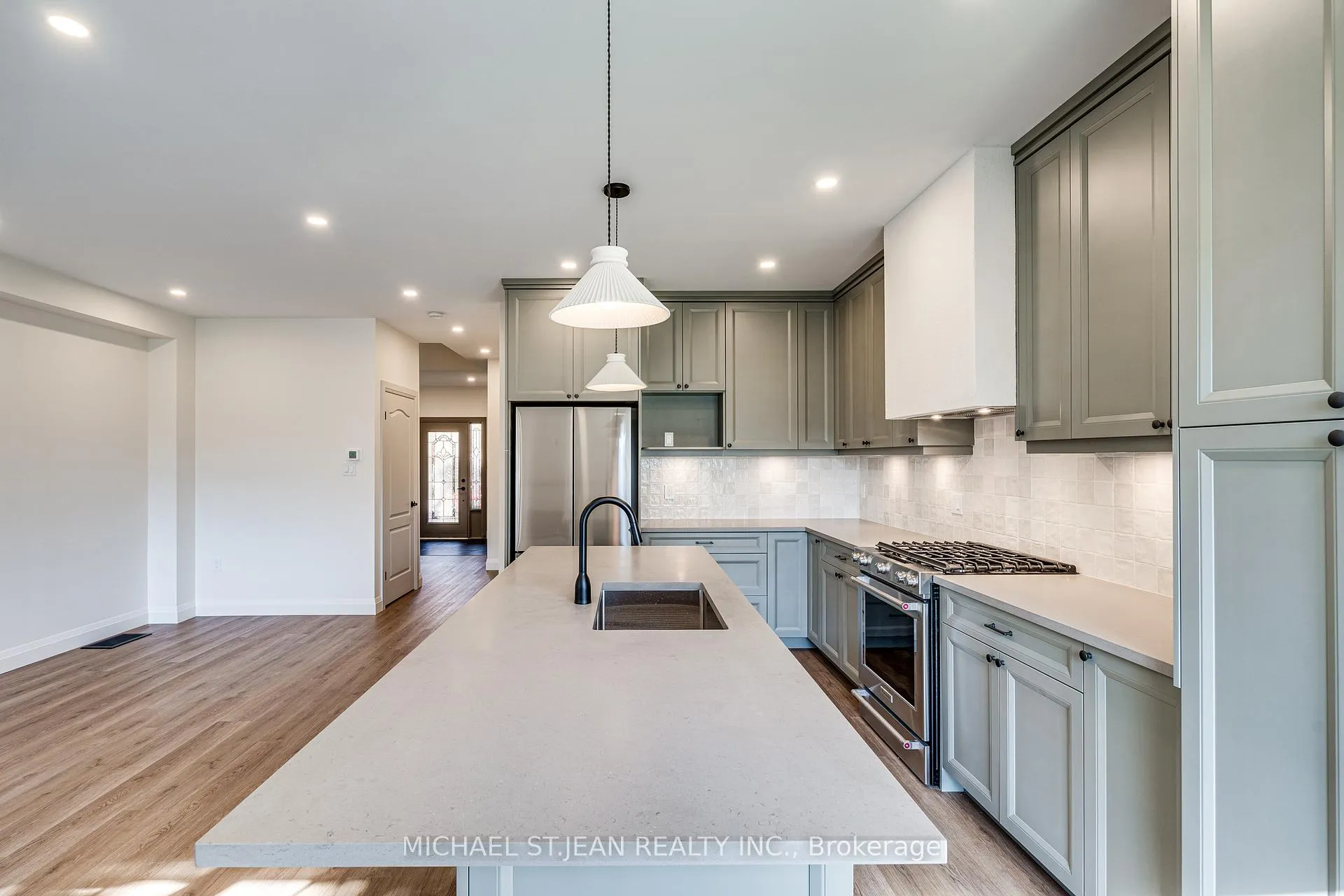 Photo 14 of 14 Olivia Place, Hamilton, Meadowlands — HOMEH