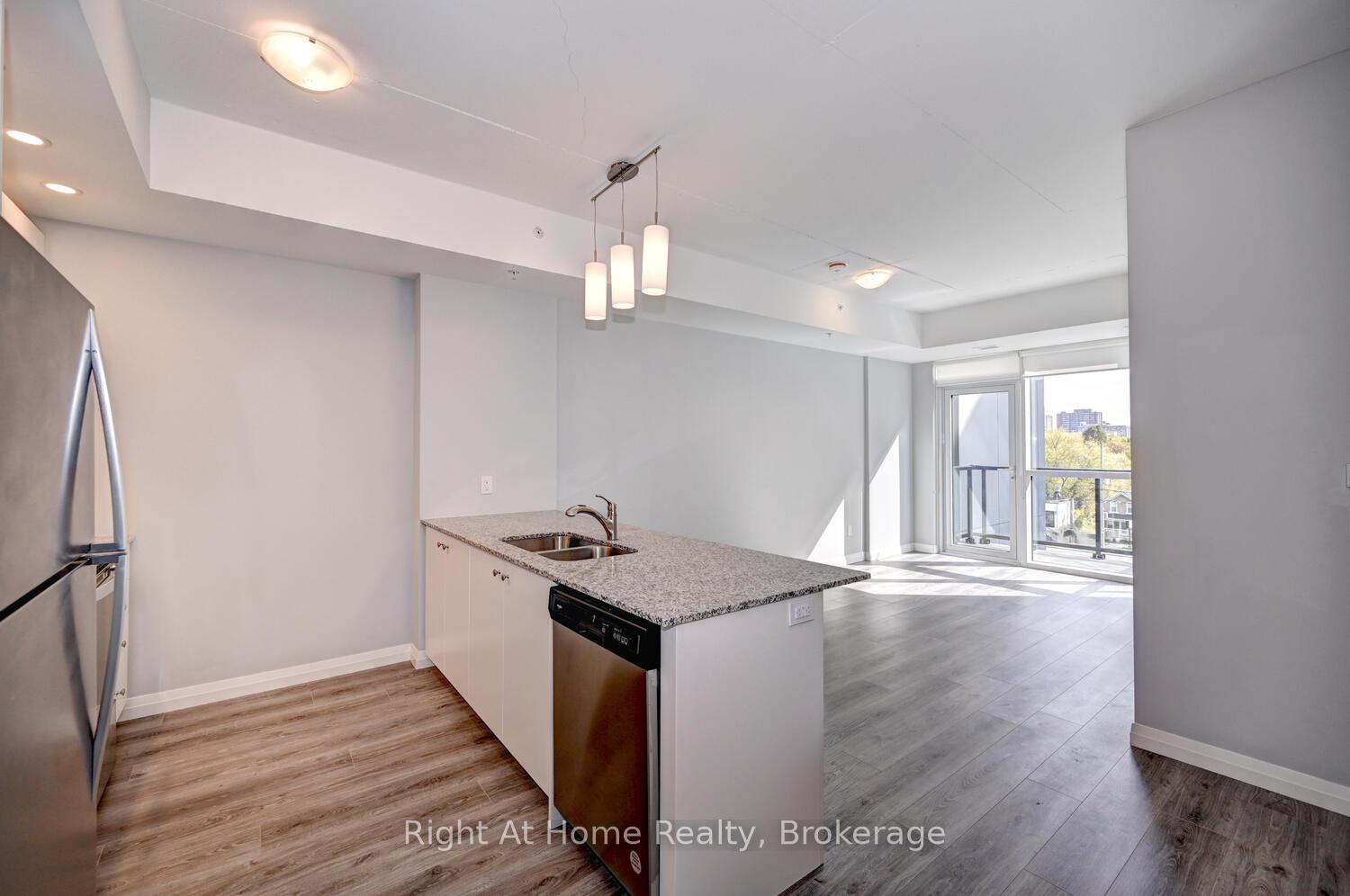 Photo 6 of Unit 401, 108 Garment Street, Kitchener, City Commercial Core — HOMEH