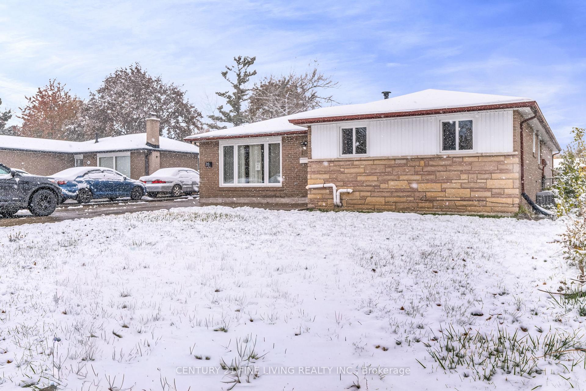 Photo 3 of 191 Folkstone Crescent, Brampton, Southgate — HOMEH
