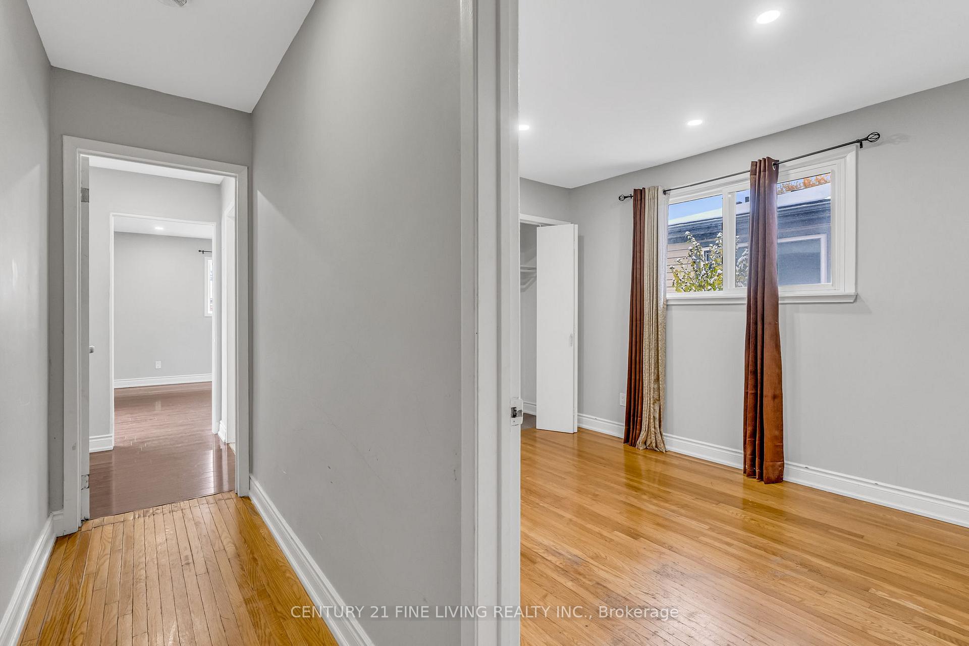Photo 20 of 191 Folkstone Crescent, Brampton, Southgate — HOMEH