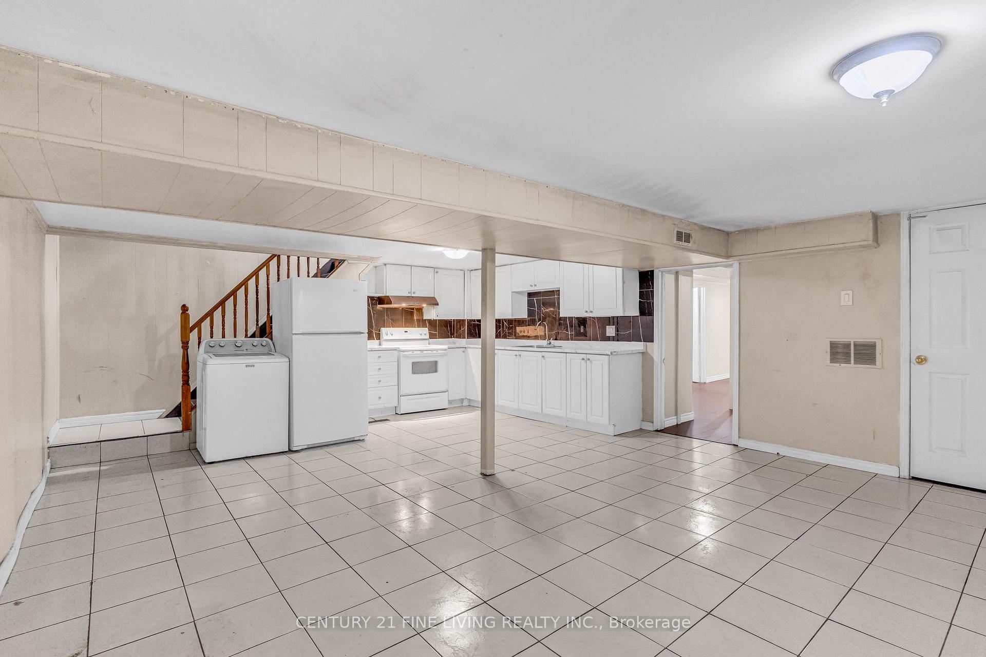 Photo 27 of 191 Folkstone Crescent, Brampton, Southgate — HOMEH