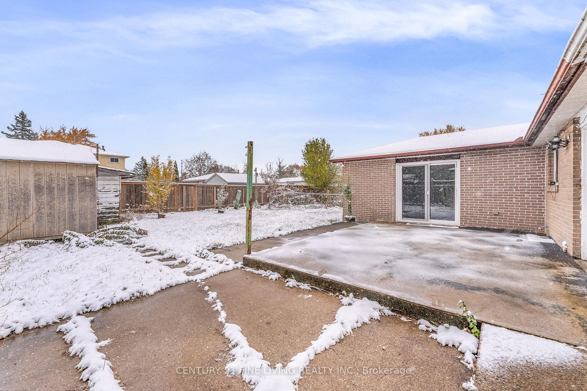 Photo 35 of 191 Folkstone Crescent, Brampton, Southgate — HOMEH