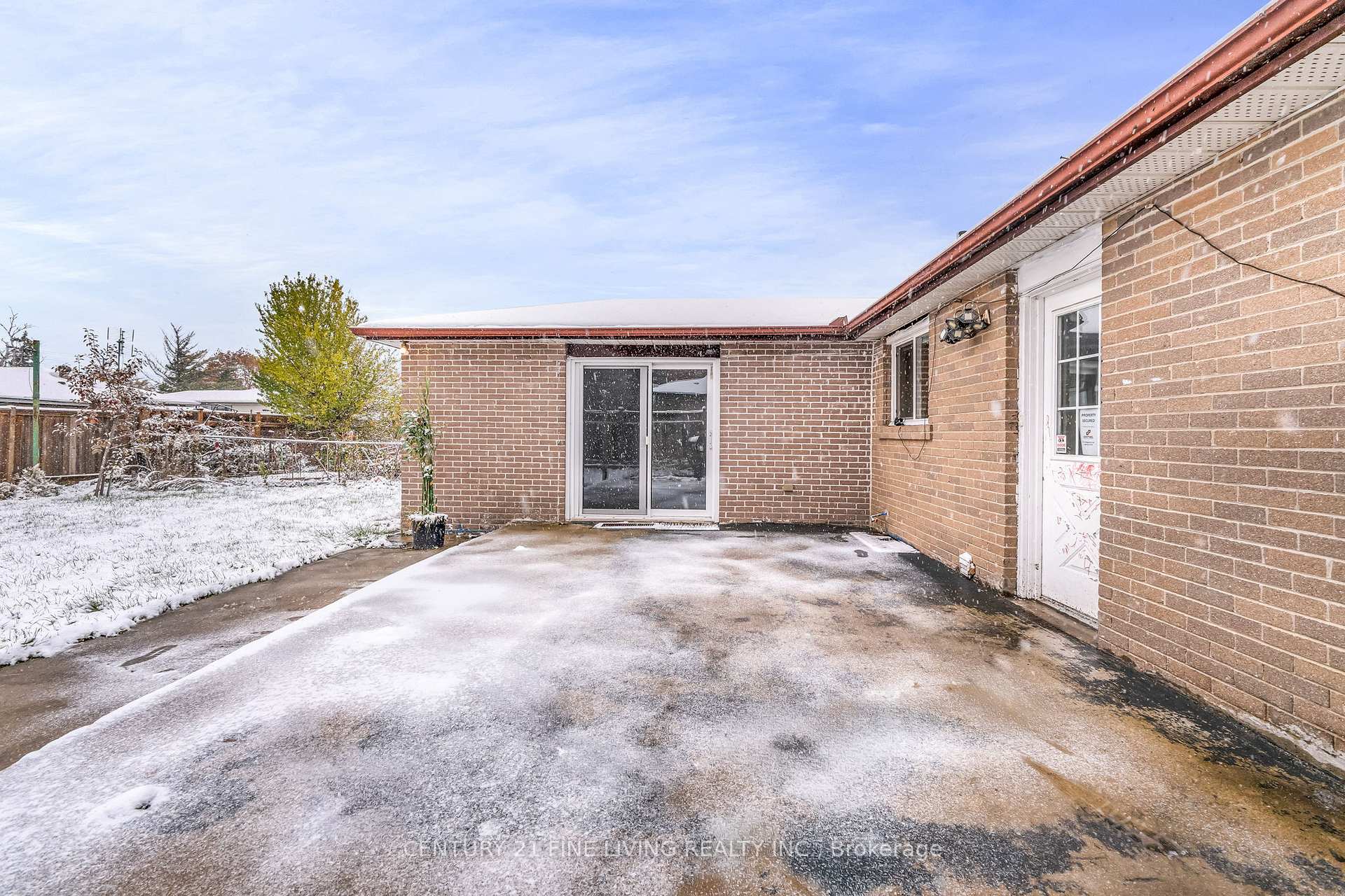 Photo 36 of 191 Folkstone Crescent, Brampton, Southgate — HOMEH