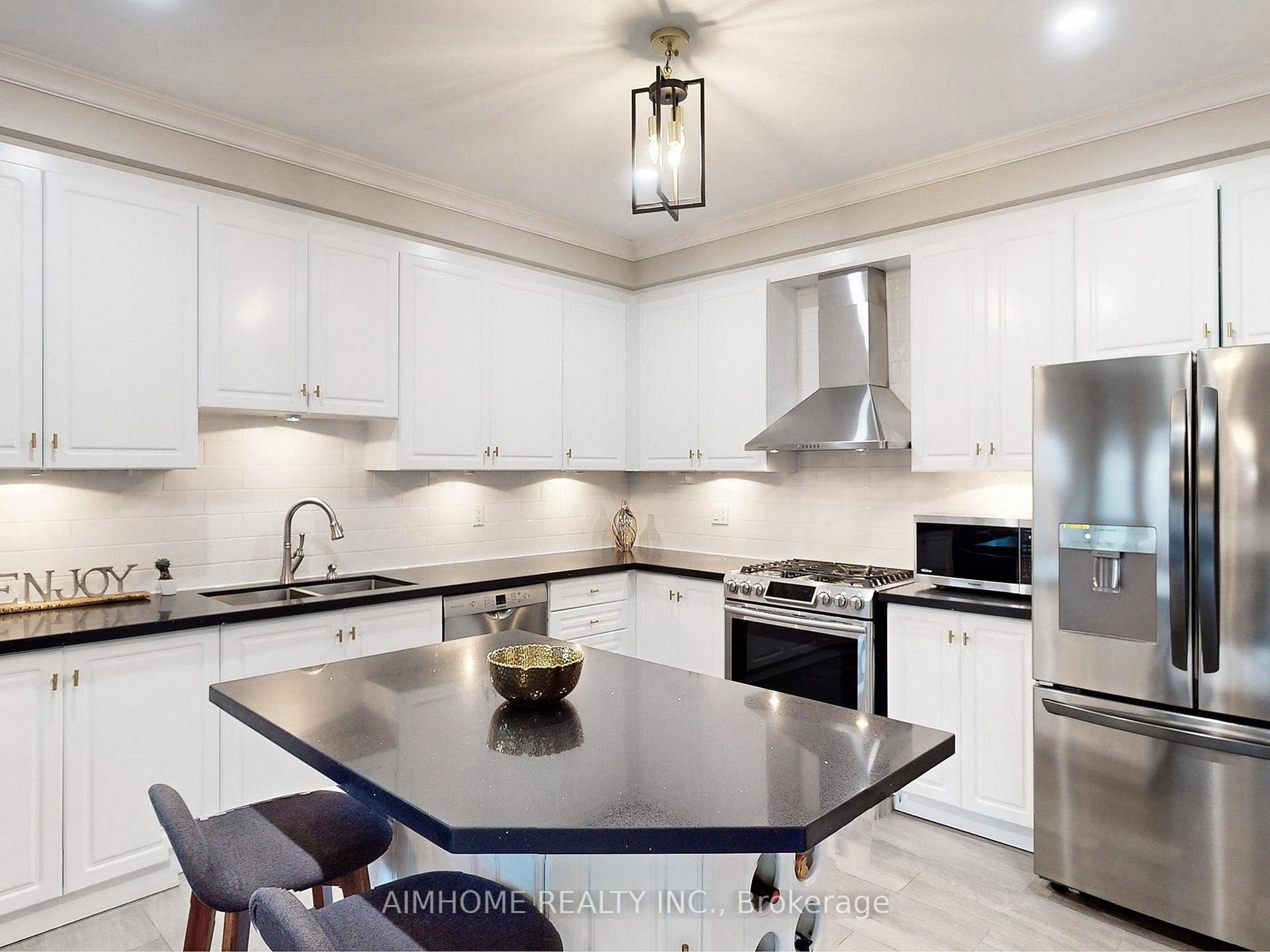 Photo 10 of 509 Ravineview Way, Oakville, Wedgewood Creek — HOMEH