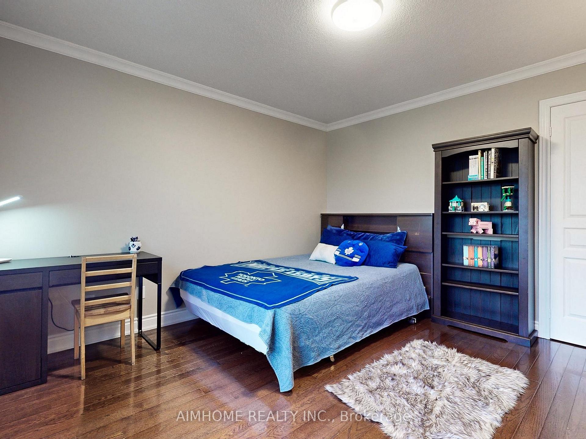 Photo 12 of 509 Ravineview Way, Oakville, Wedgewood Creek — HOMEH