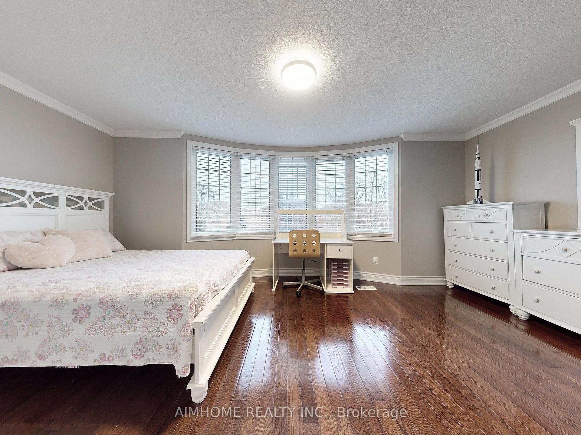 Photo 17 of 509 Ravineview Way, Oakville, Wedgewood Creek — HOMEH