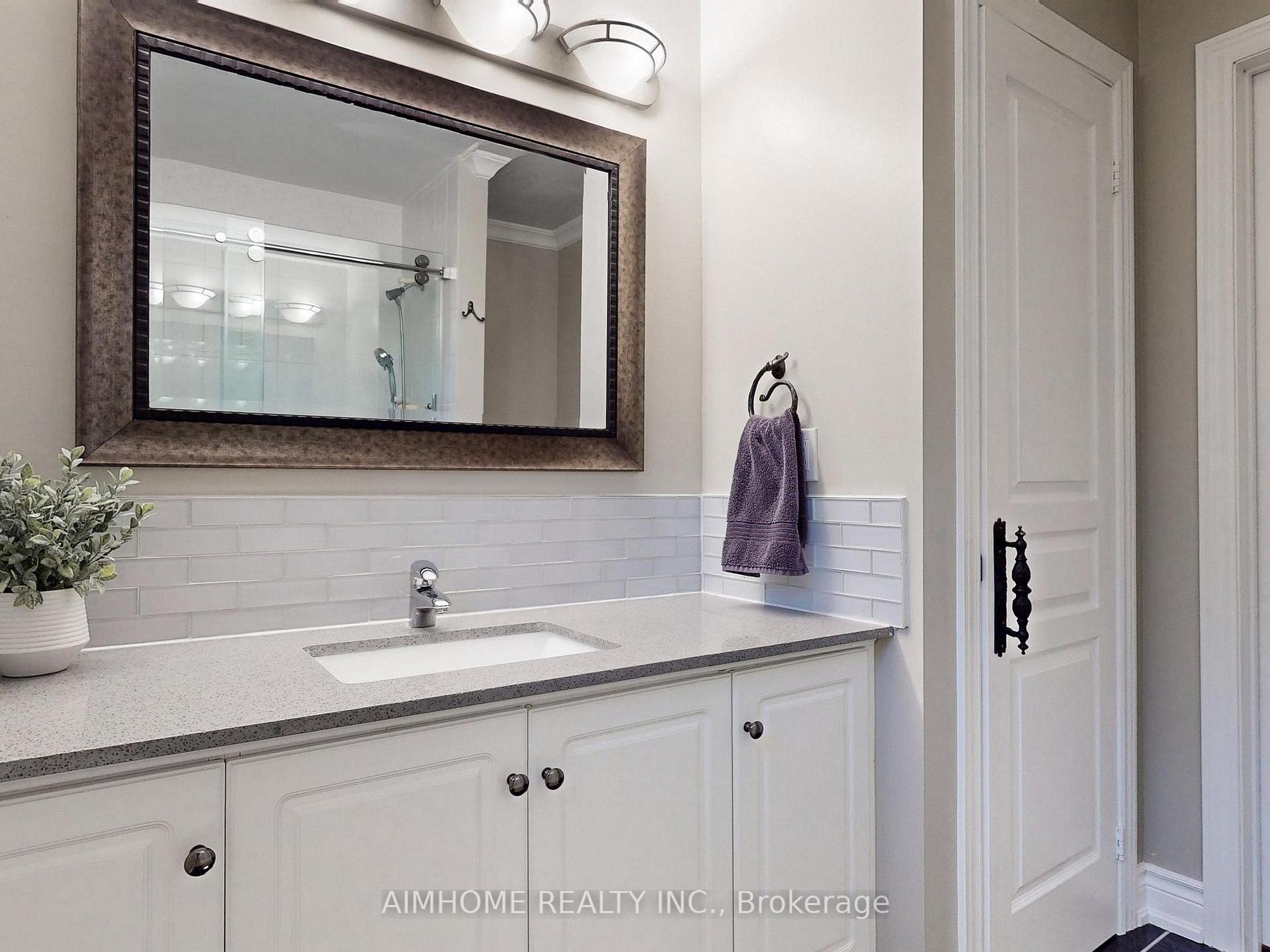Photo 21 of 509 Ravineview Way, Oakville, Wedgewood Creek — HOMEH