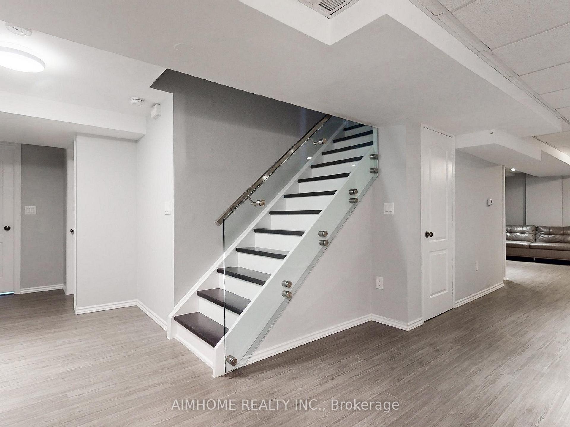 Photo 26 of 509 Ravineview Way, Oakville, Wedgewood Creek — HOMEH