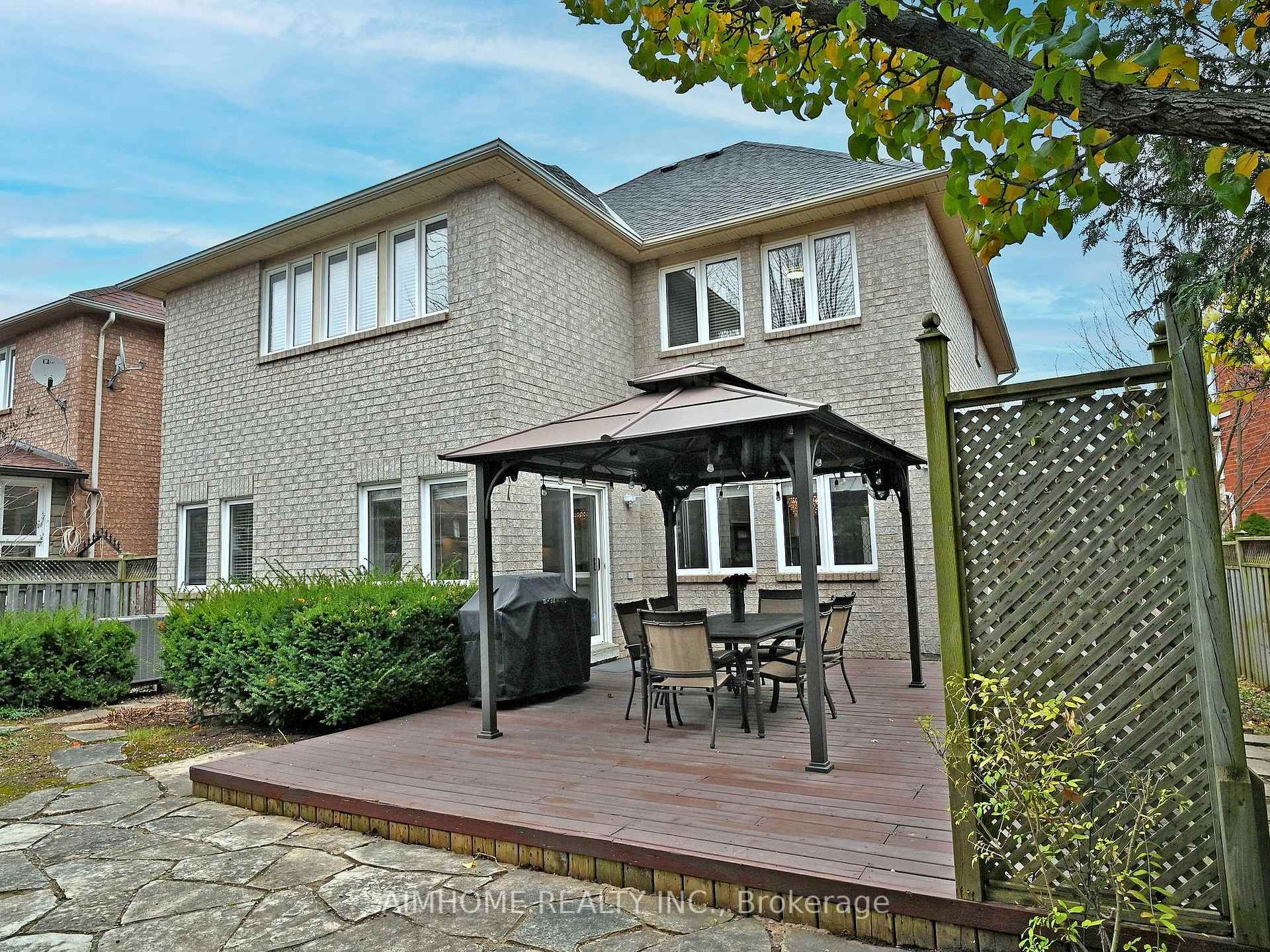 Photo 25 of 509 Ravineview Way, Oakville, Wedgewood Creek — HOMEH