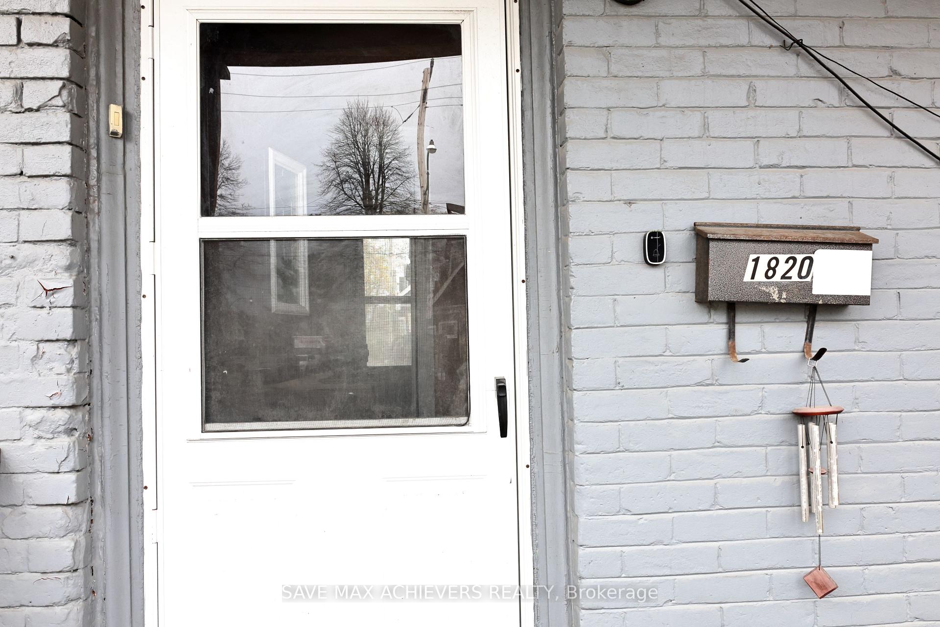 Photo 4 of 1820 Dundas Street E, Toronto, Greenwood-Coxwell — HOMEH