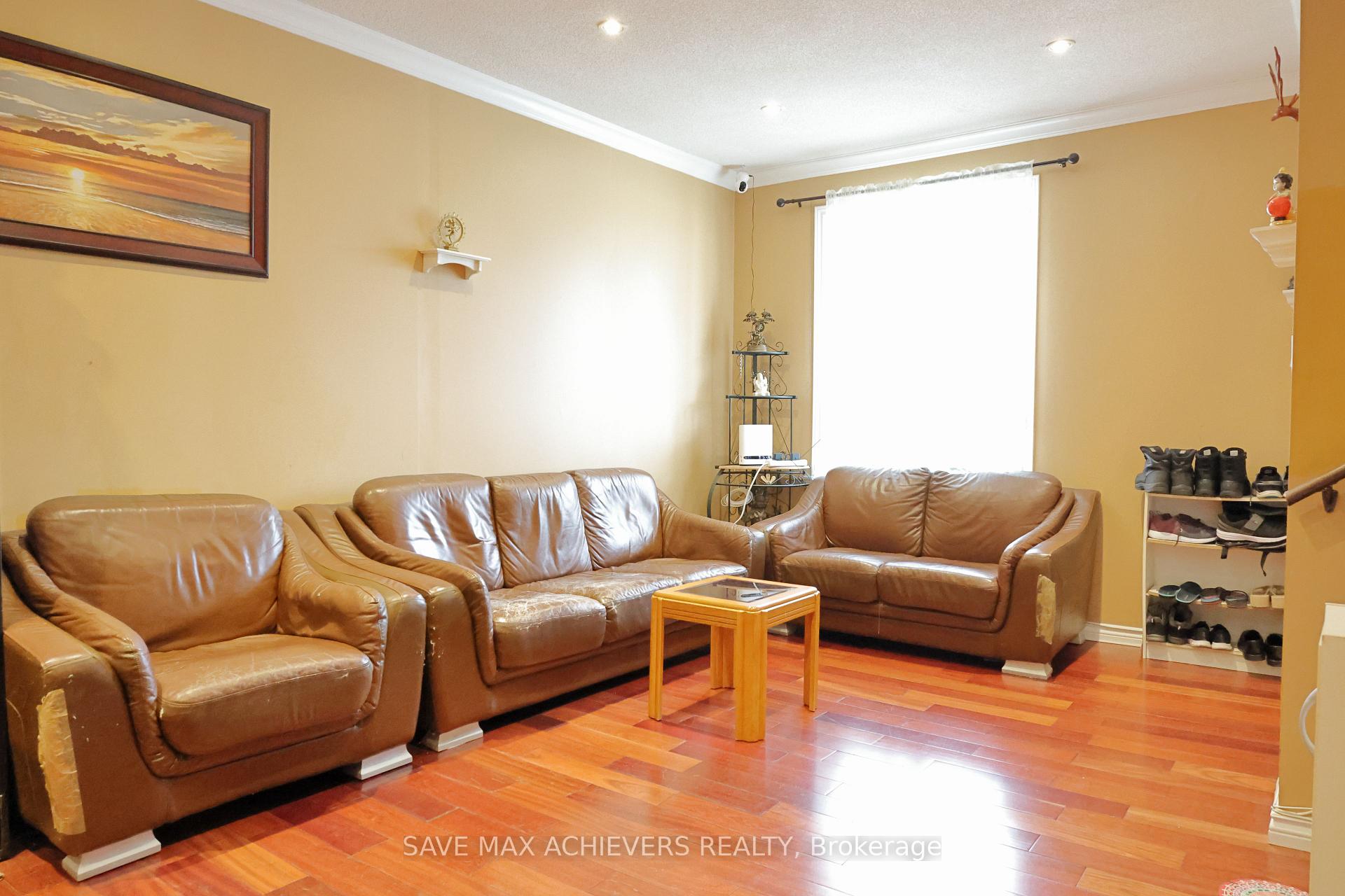 Photo 7 of 1820 Dundas Street E, Toronto, Greenwood-Coxwell — HOMEH
