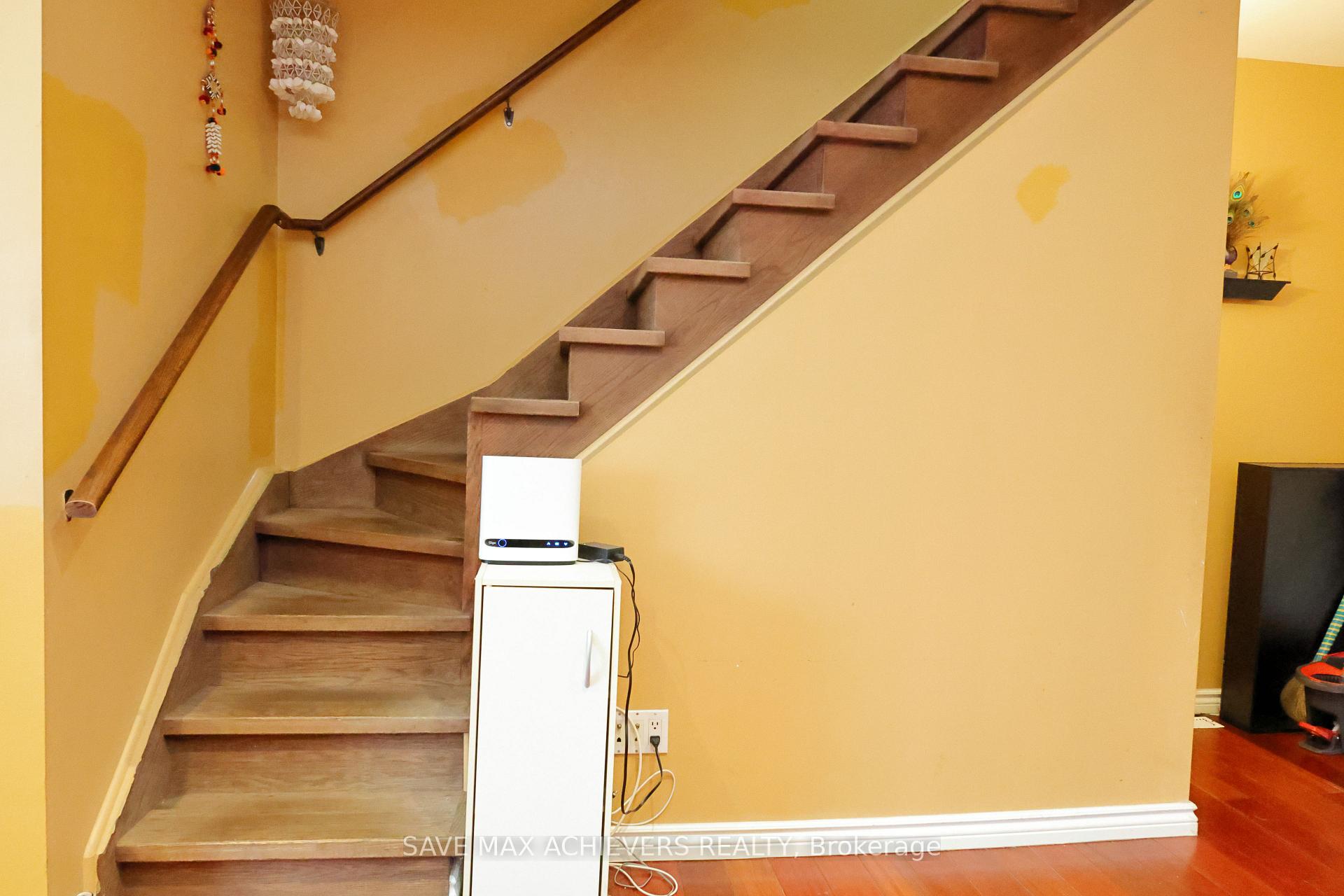 Photo 20 of 1820 Dundas Street E, Toronto, Greenwood-Coxwell — HOMEH