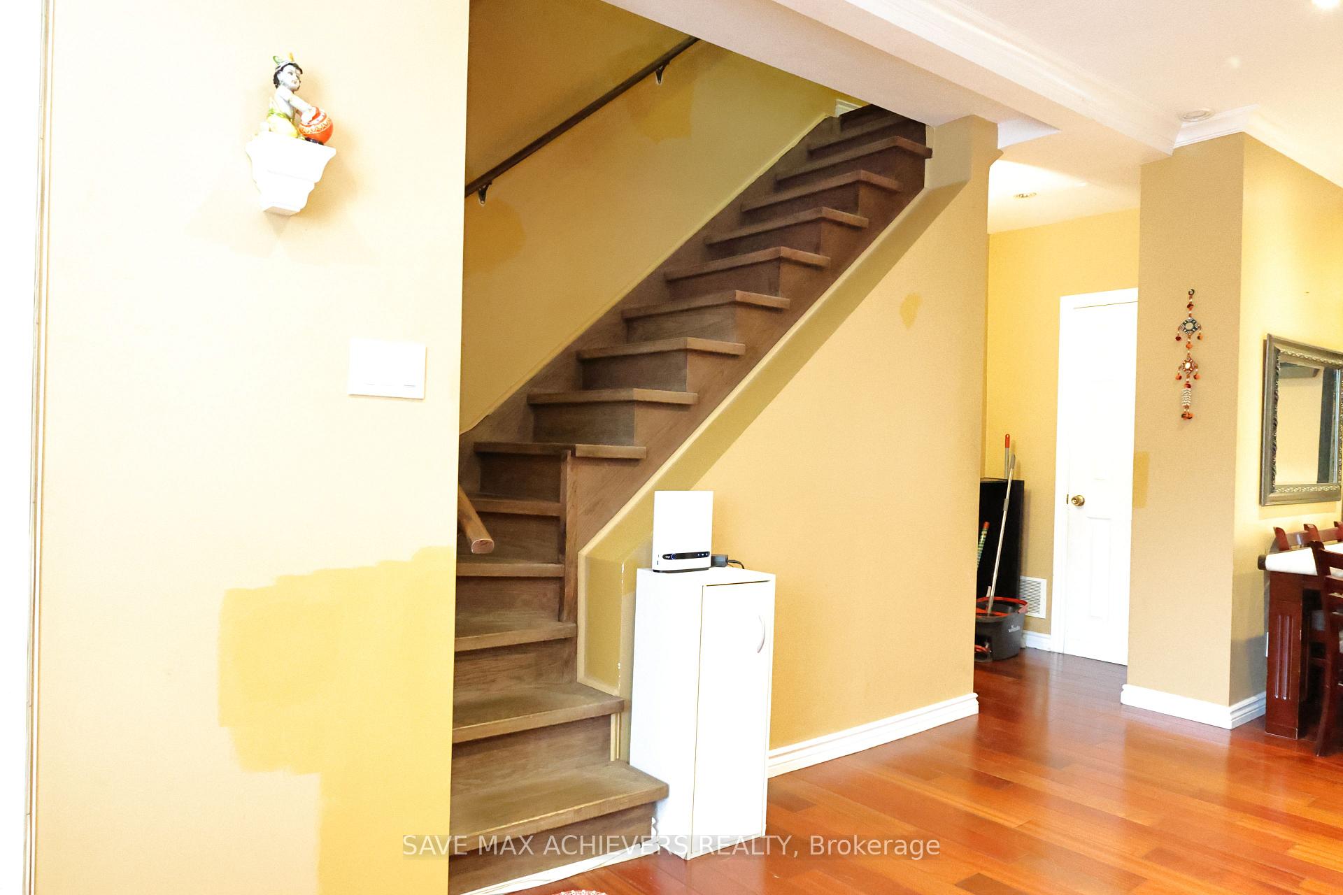 Photo 21 of 1820 Dundas Street E, Toronto, Greenwood-Coxwell — HOMEH