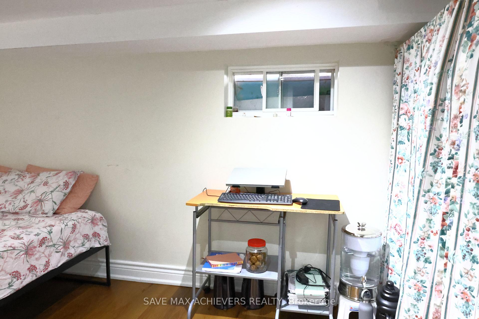 Photo 39 of 1820 Dundas Street E, Toronto, Greenwood-Coxwell — HOMEH