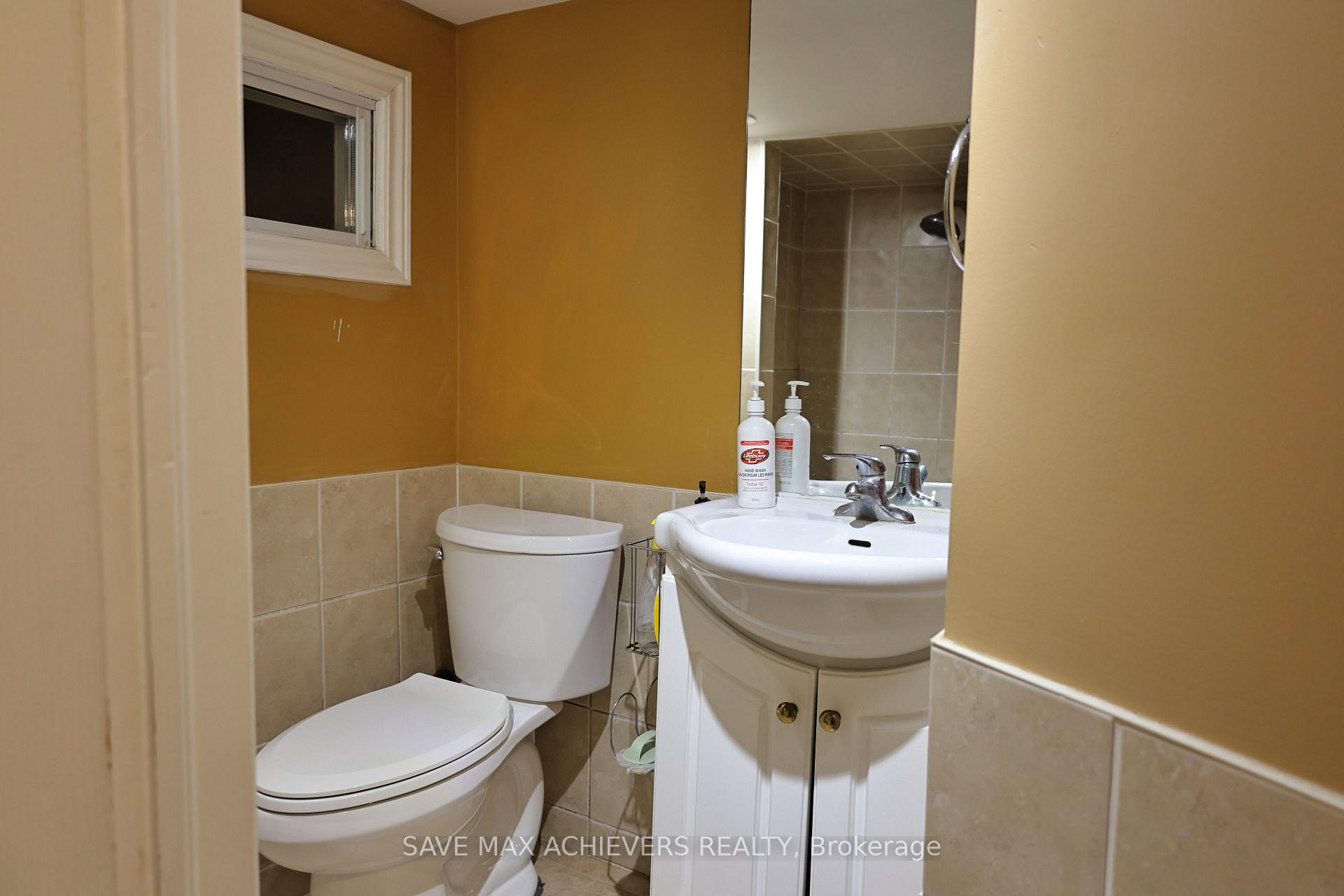 Photo 41 of 1820 Dundas Street E, Toronto, Greenwood-Coxwell — HOMEH