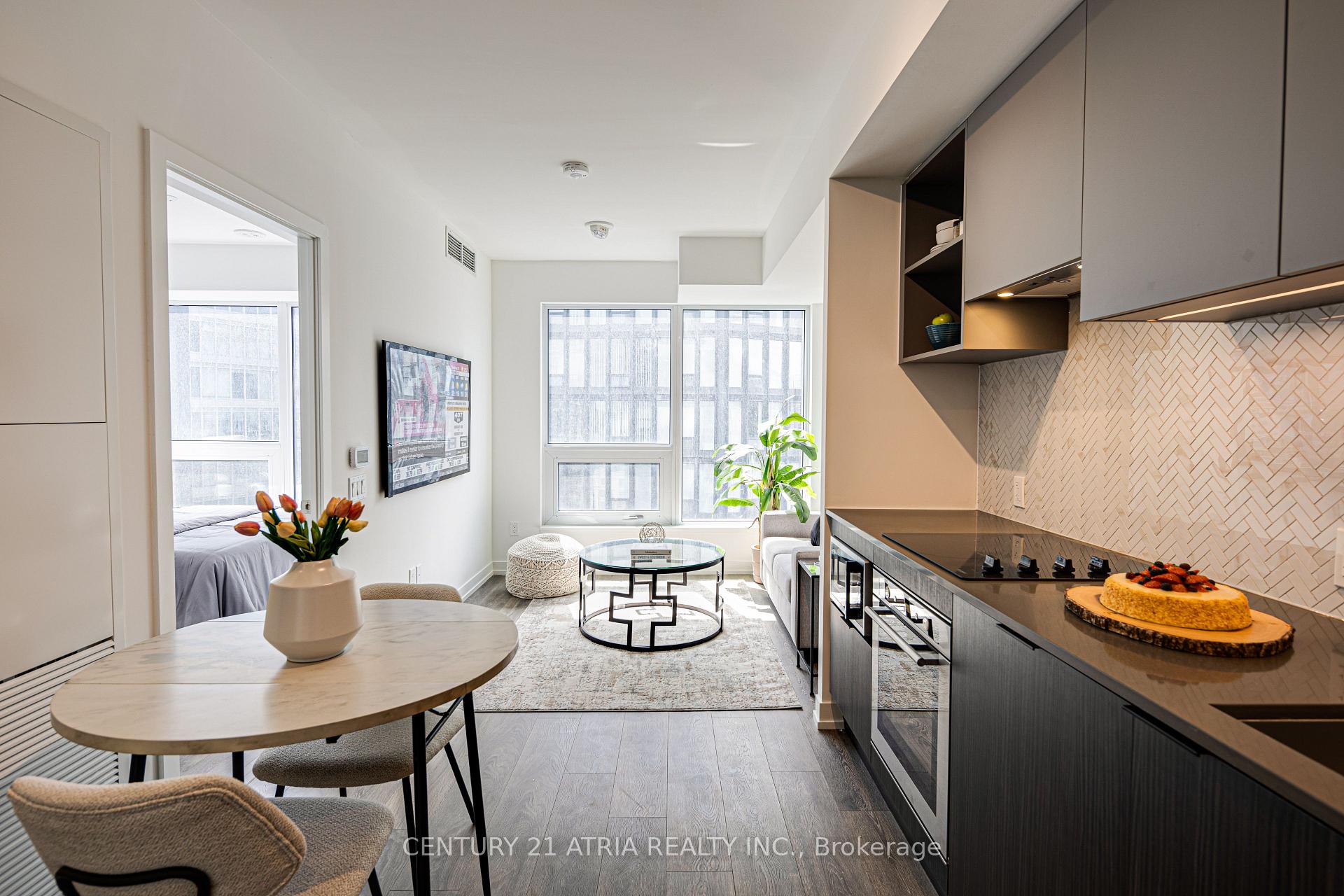 Front of Unit 2605, 82 Dalhousie Street