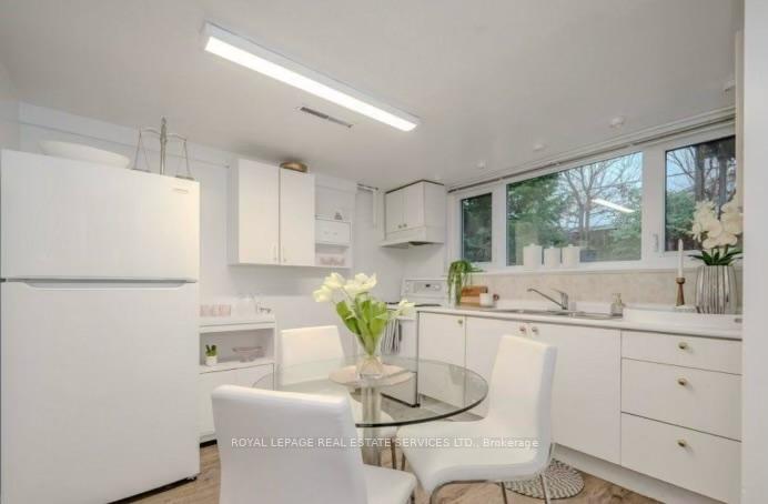 Photo 3 of Unit lower, 3085 Eva Drive, Burlington, Roseland — HOMEH