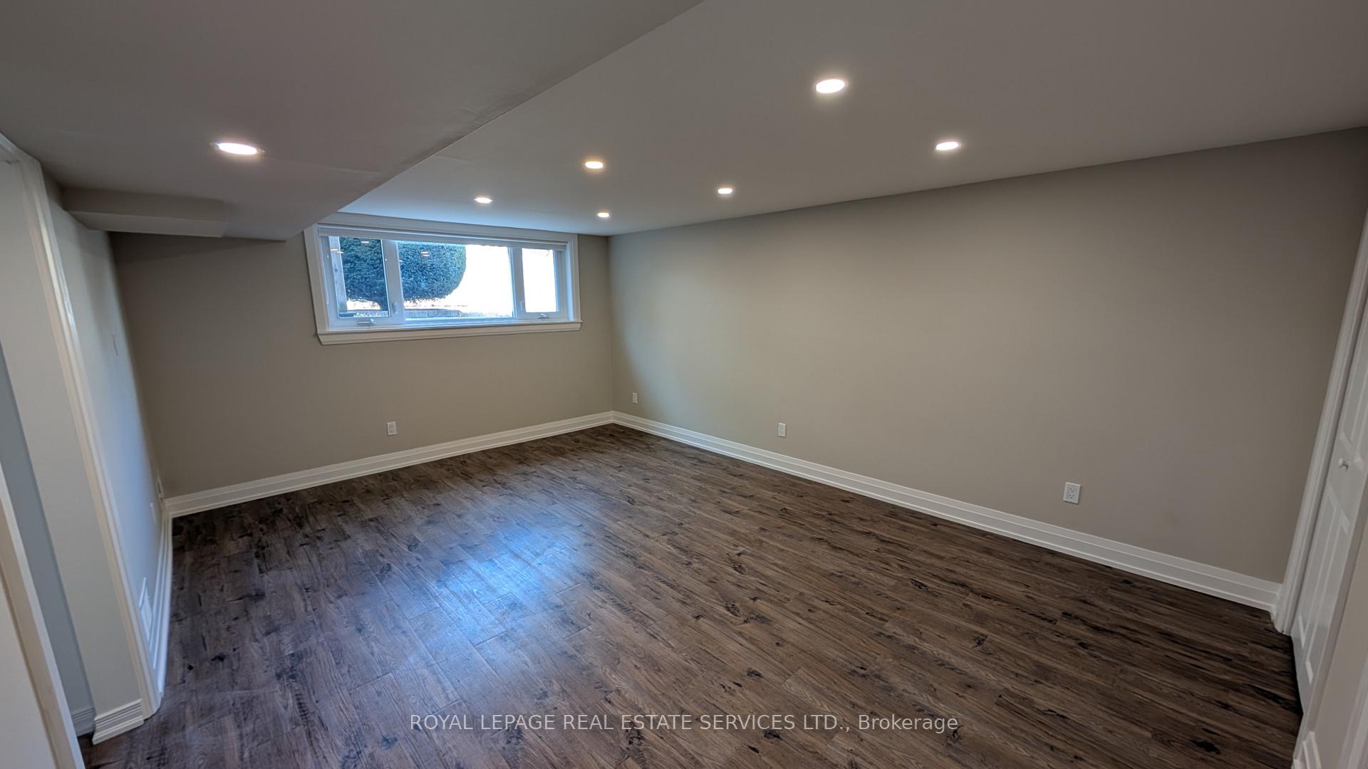 Photo 4 of Unit lower, 3085 Eva Drive, Burlington, Roseland — HOMEH