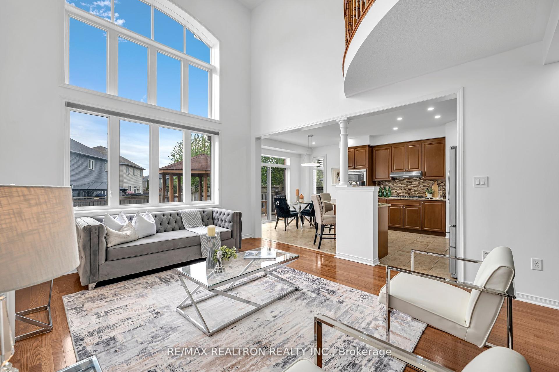 Photo 12 of 27 Alldread Crescent, Clarington, Newcastle — HOMEH