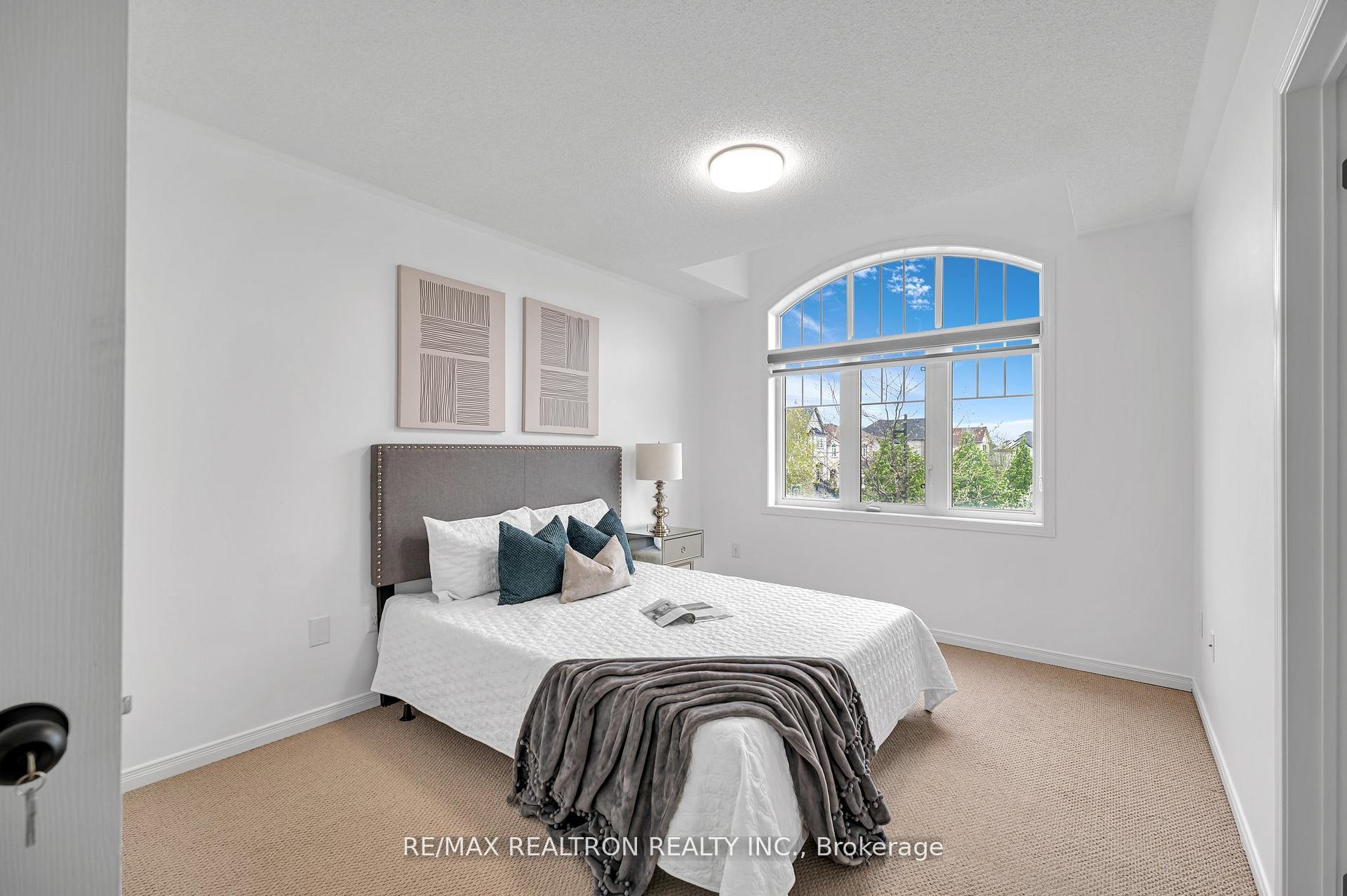 Photo 15 of 27 Alldread Crescent, Clarington, Newcastle — HOMEH
