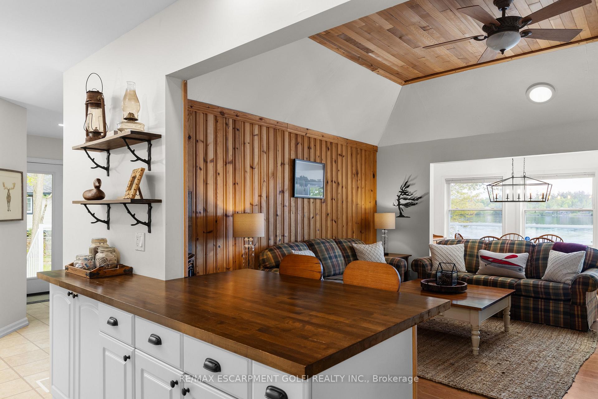 Photo 7 of Unit 3, 1166 North Shore Drive, Gravenhurst, Muskoka (S) — HOMEH
