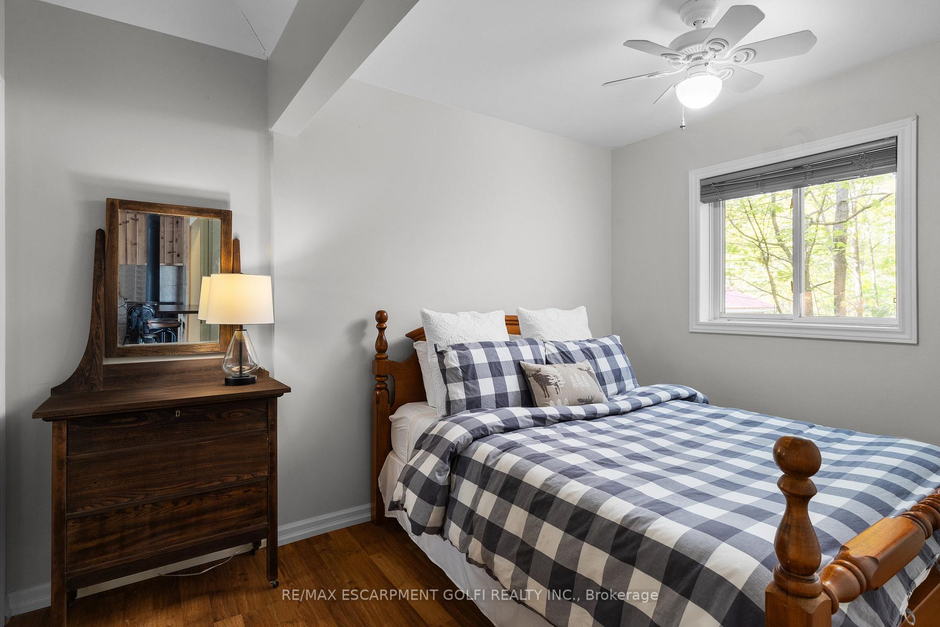 Photo 17 of Unit 3, 1166 North Shore Drive, Gravenhurst, Muskoka (S) — HOMEH