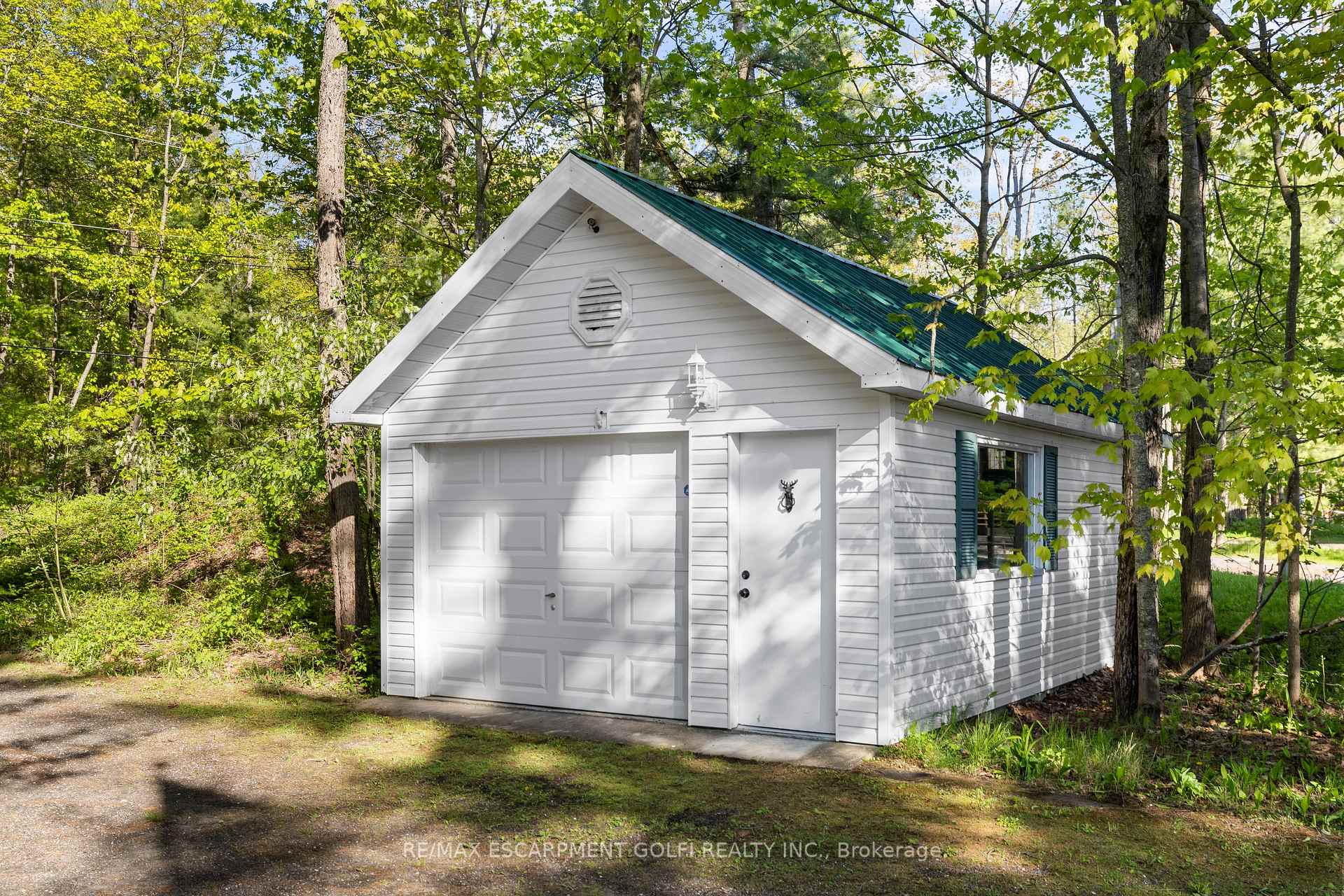 Photo 33 of Unit 3, 1166 North Shore Drive, Gravenhurst, Muskoka (S) — HOMEH