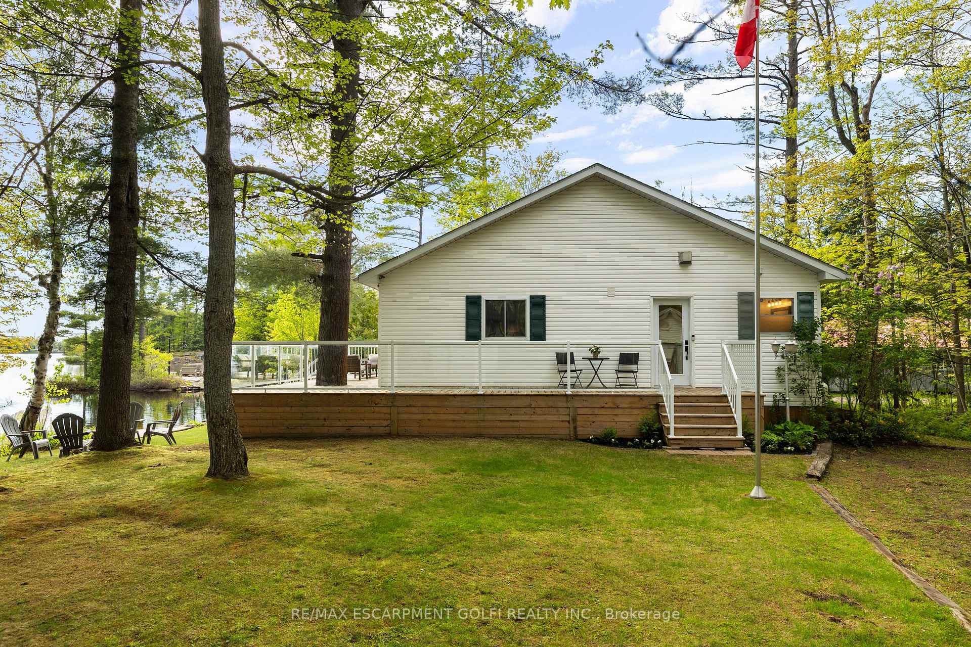Photo 39 of Unit 3, 1166 North Shore Drive, Gravenhurst, Muskoka (S) — HOMEH