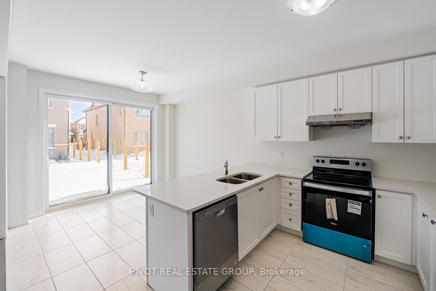 Photo 30 of 35 Calabria Drive, Caledon, Rural Caledon — HOMEH