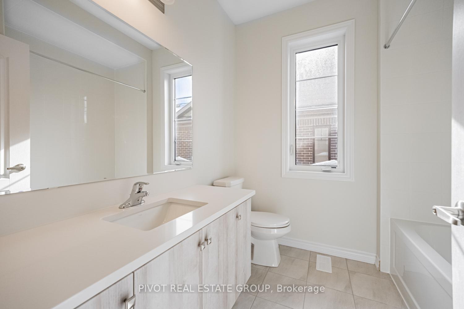 Photo 14 of 35 Calabria Drive, Caledon, Rural Caledon — HOMEH