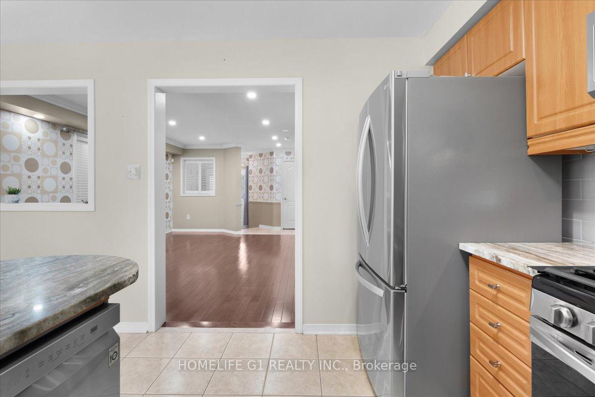 Photo 6 of 68 Native Landing, Brampton, Fletcher's Creek Village — HOMEH