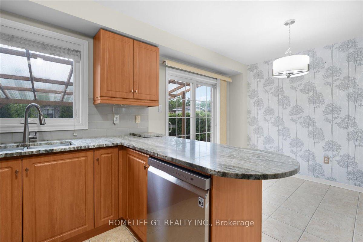Photo 13 of 68 Native Landing, Brampton, Fletcher's Creek Village — HOMEH