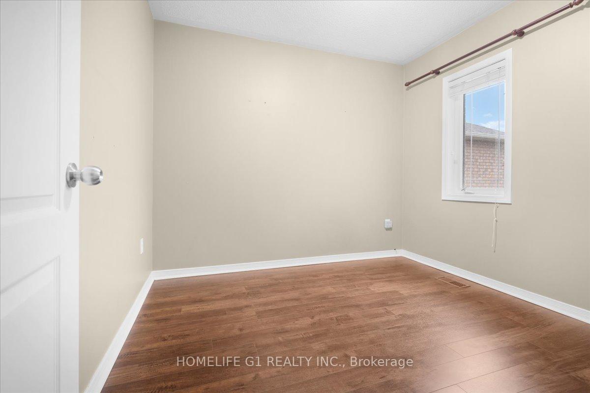 Photo 24 of 68 Native Landing, Brampton, Fletcher's Creek Village — HOMEH