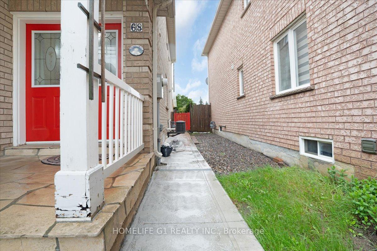 Photo 21 of 68 Native Landing, Brampton, Fletcher's Creek Village — HOMEH