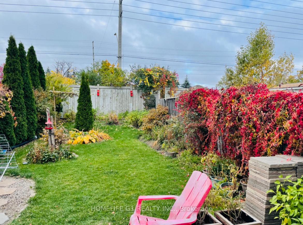 Photo 25 of 68 Native Landing, Brampton, Fletcher's Creek Village — HOMEH